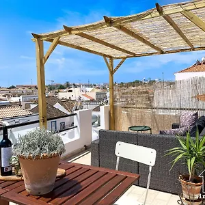 https://unico-casa-castelo-in-tavira-historical-center.hotelaalgarve.com